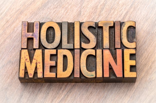 Holistic Knee Recovery in Sports: Beyond the Physical